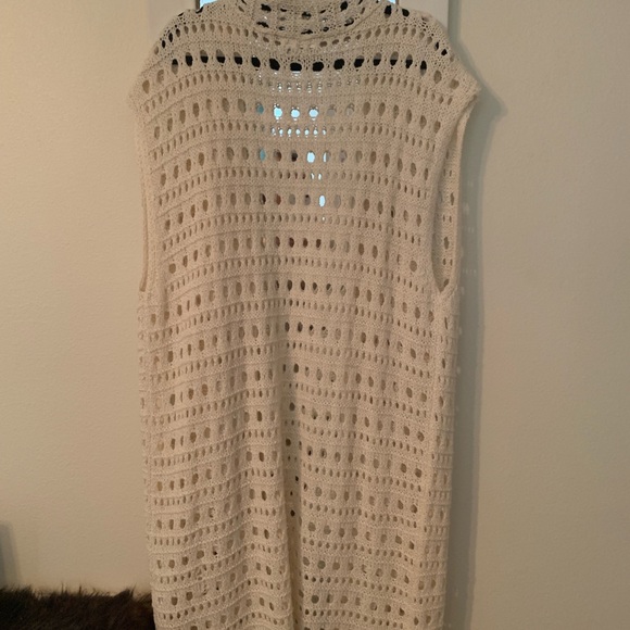 Timing Crochet Kimono - Picture 4 of 4